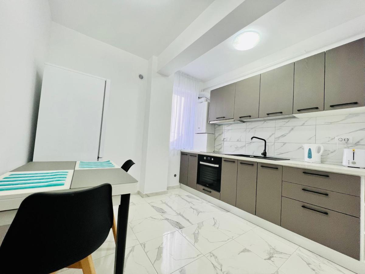Altheda Living White House 29F-2 Apartamento Suceava Exterior foto